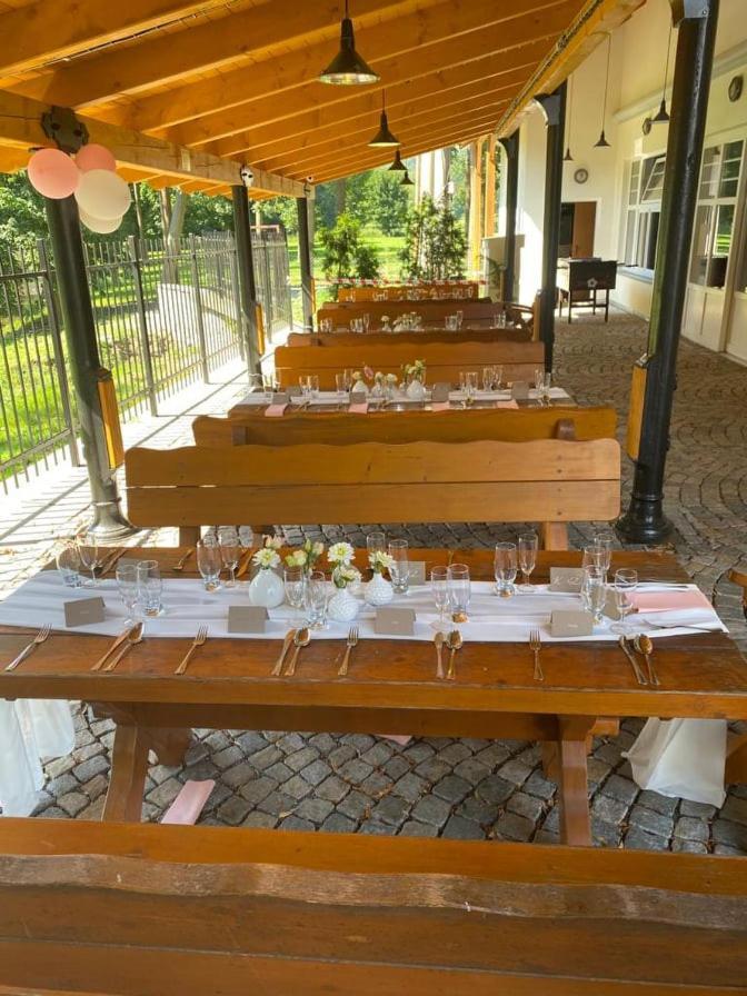 Penzion A Restaurace Belecky Mlyn Pteni Exterior photo